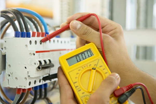 Retele de Instalatii Electrice si Automatizari